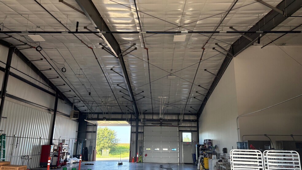 More Photos Of 4592 Dale Dr, Lafayette Industrial For Lease