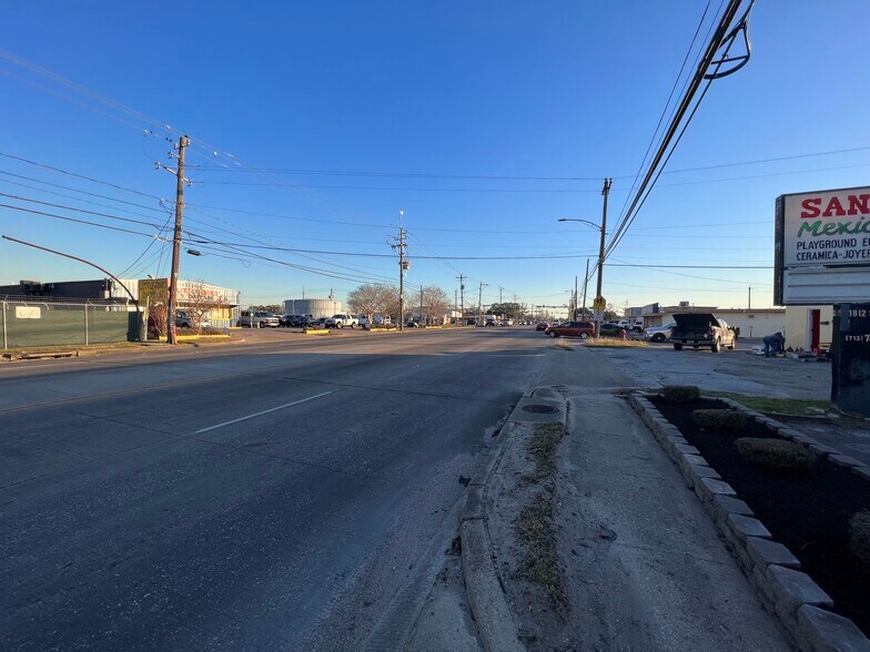 More Photos Of 1811 Shaver, Pasadena Land For Sale
