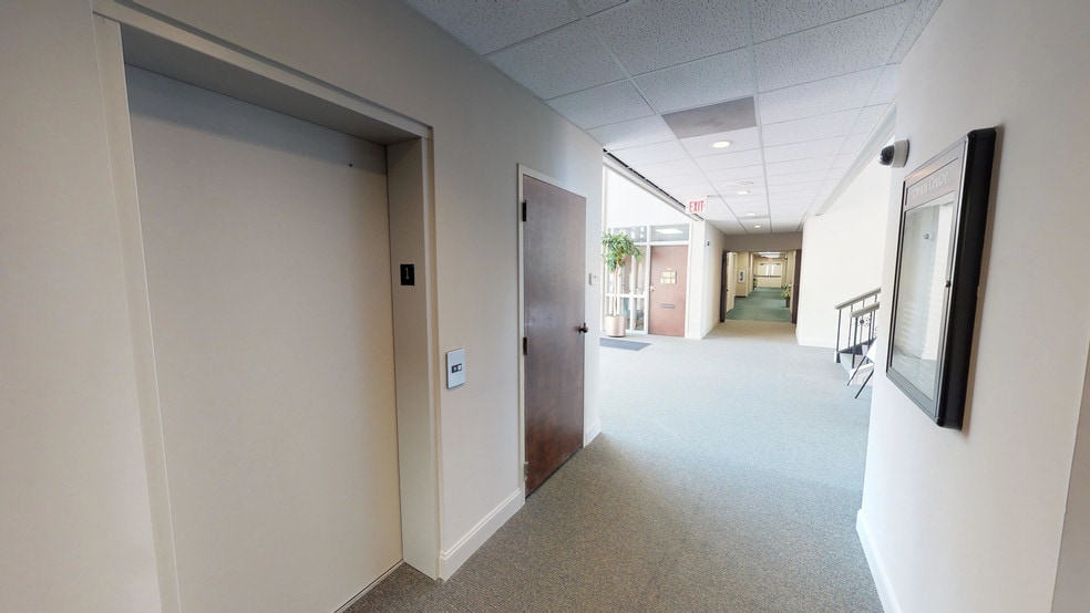 More Photos Of 2101 N Sardis Rd, Charlotte Office For Lease