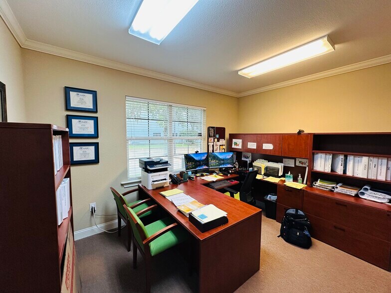 More Photos Of 6100 Greenland Rd, Jacksonville Office For Lease