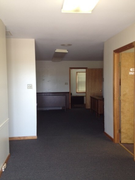 More Photos Of 1244 Forrest Ave, Dover Office For Sale