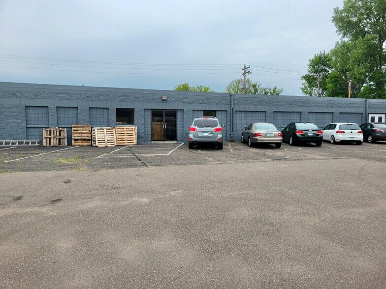 More Photos Of 9651 152nd Ave NE, Forest Lake Industrial For Lease