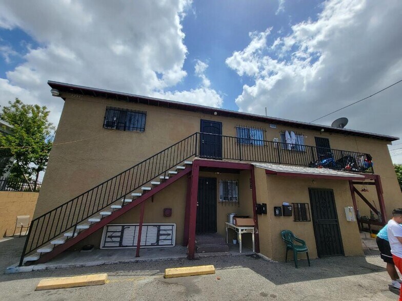 More Photos Of 9234 Graham Ave, Los Angeles Apartments For Sale