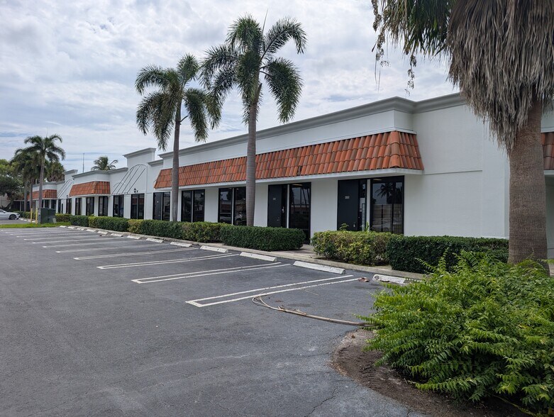 More Photos Of 5601 Corporate Way, West Palm Beach Unknown For Lease