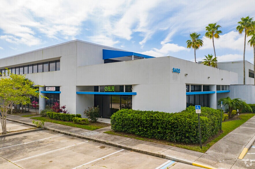 More Photos Of 8402 Laurel Fair Cir, Tampa Unknown For Lease
