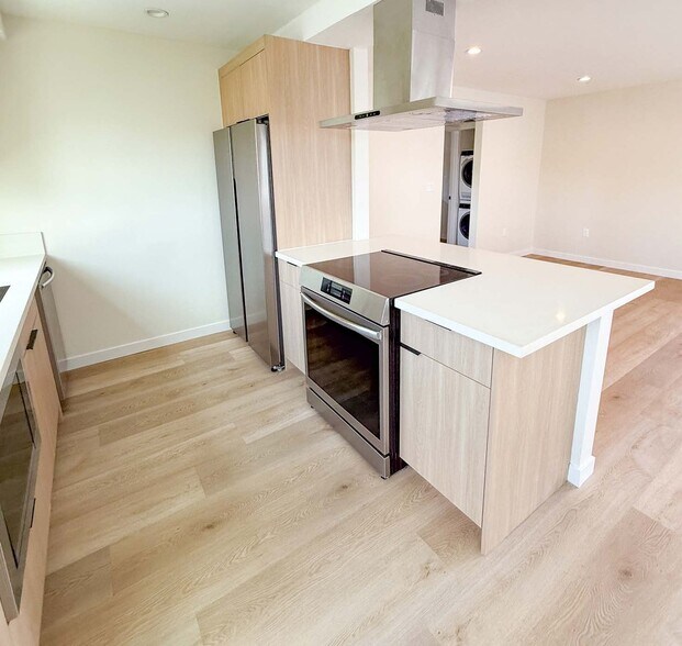 More Photos Of 1302 Amethyst St, Redondo Beach Apartments For Sale