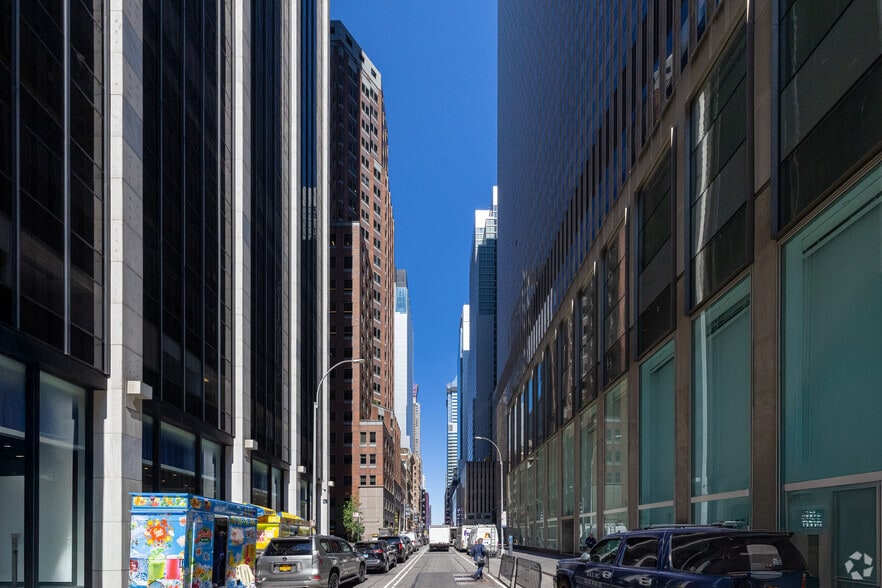 More Photos Of 114 W 47th St, New York Office Residential For Lease