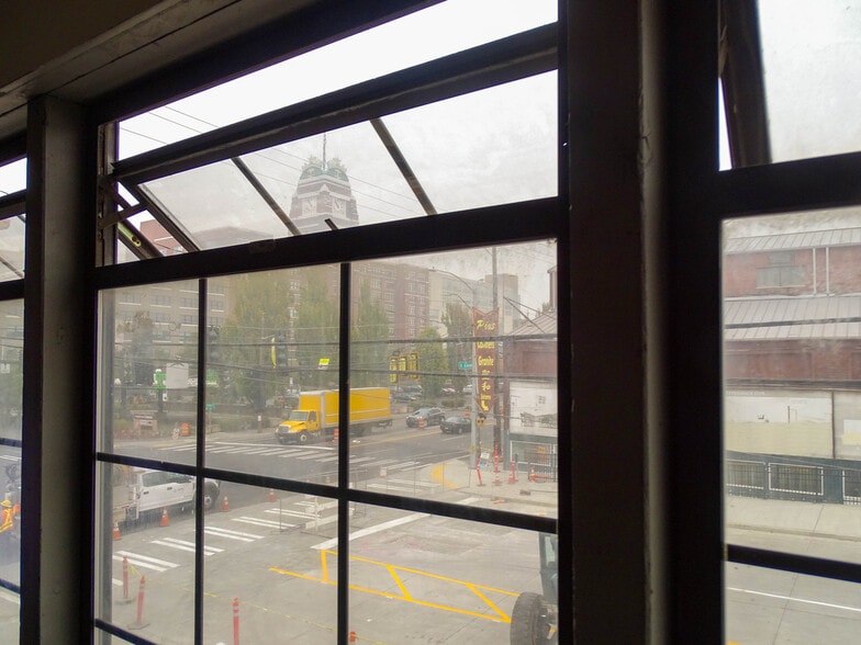 More Photos Of 111 S Lander St, Seattle Loft Creative Space For Sale