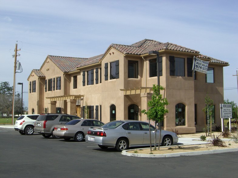 Primary Photo Of 1528 Plumas Ct, Yuba City Medical For Lease