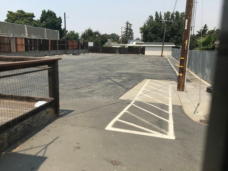 More Photos Of 55 E 18th St, Antioch Religious Facility For Sale