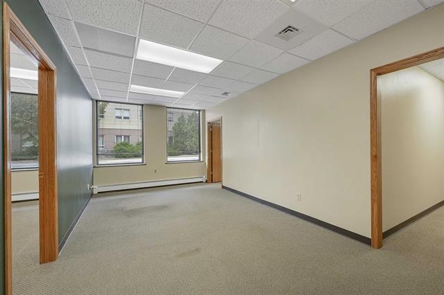 More Photos Of 414 E Walnut St, Green Bay Office For Sale