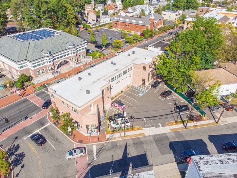 More Photos Of 1609-1611 Springfield Ave, Maplewood Apartments For Lease