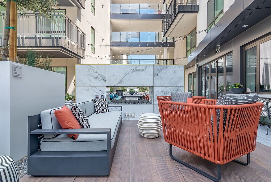 More Photos Of 6240 W Sunset Blvd, Los Angeles Apartments For Lease