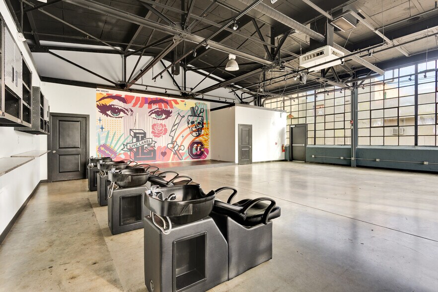 More Photos Of 1817 Broad St, Chattanooga General Retail For Lease