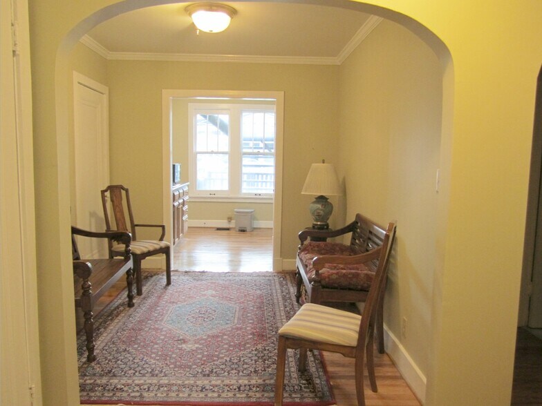 More Photos Of 331 22nd Ave N, Nashville Office For Sale