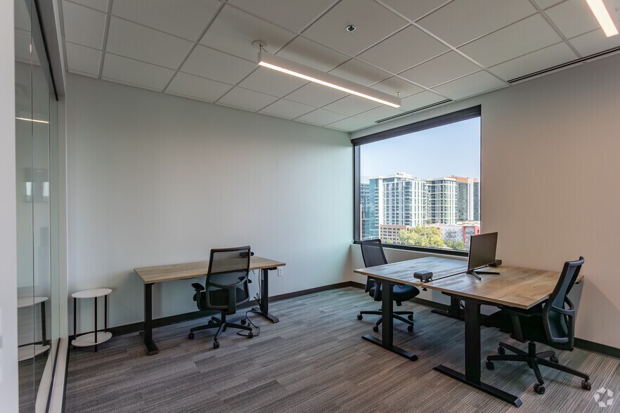 More Photos Of 1001-1009 17th Ave S, Nashville Coworking Space
