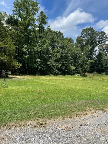More Photos Of 106 Chance Cir, Mount Ida Multifamily For Sale