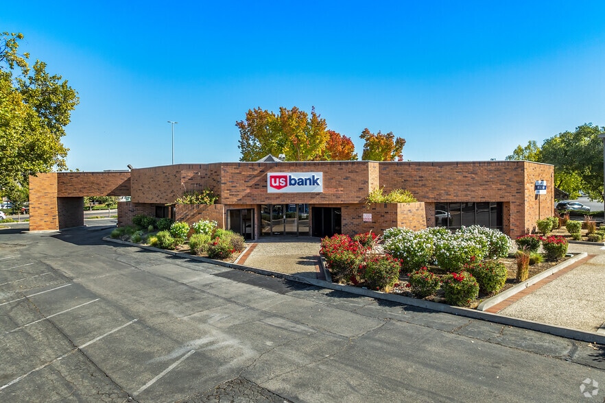 More Photos Of 6199 Sunrise Mall Rd, Citrus Heights Bank For Sale