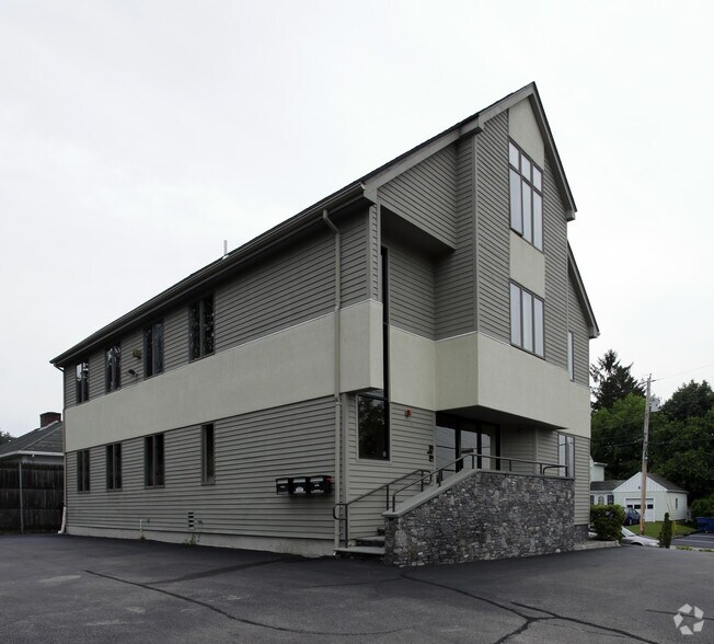 More Photos Of 1215 Reservoir Ave, Cranston Office For Lease