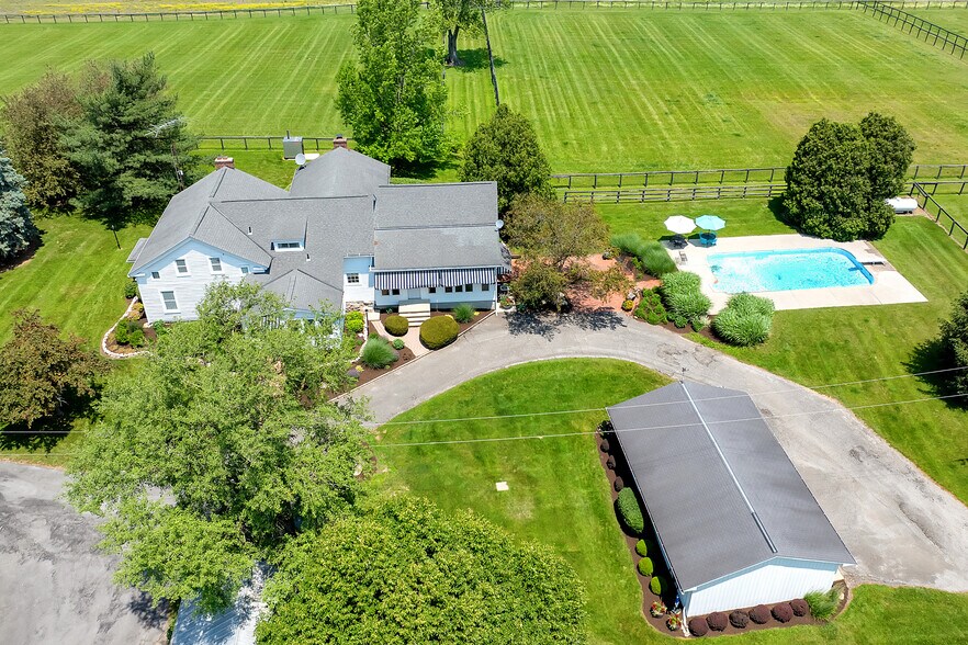 More Photos Of 15228 Croton Rd, Centerburg Specialty For Sale