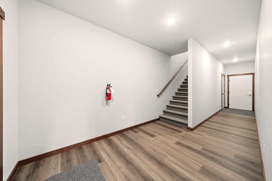 More Photos Of 1408 N Jackrabbit Ln, Belgrade Office For Sale