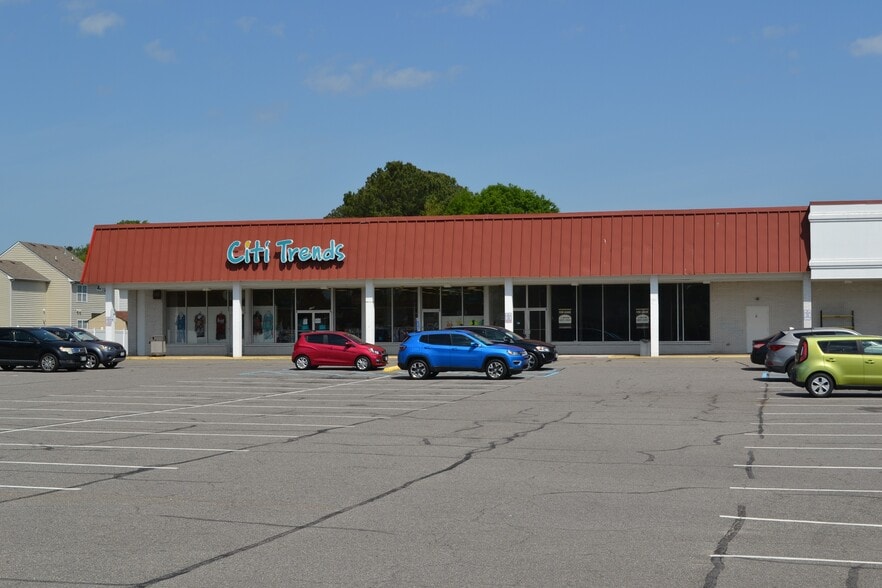 More Photos Of 3080-3108 Airline Blvd, Portsmouth Unknown For Lease