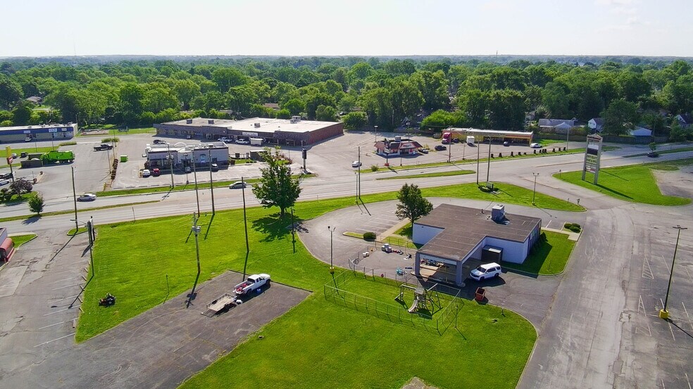 More Photos Of 8939 E 38th St, Indianapolis Unknown For Lease