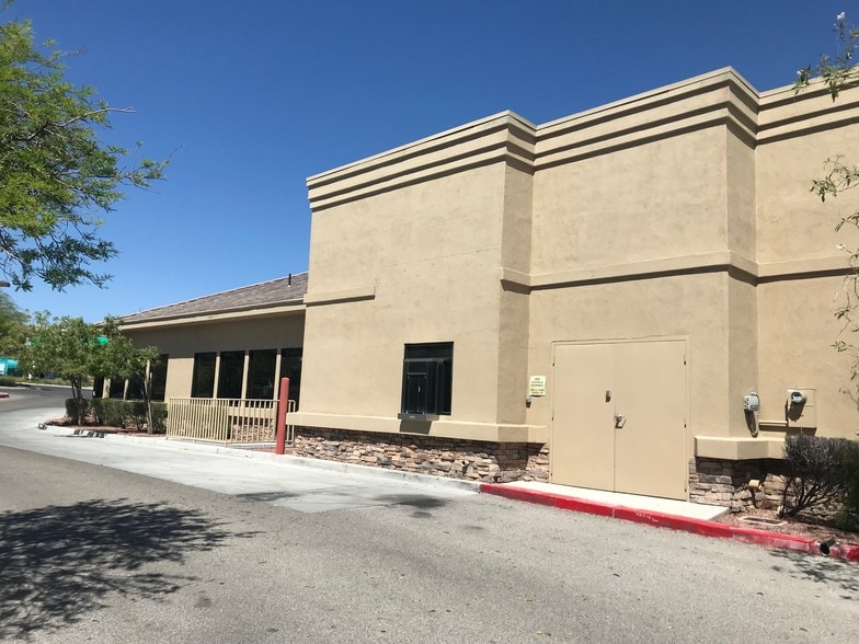 More Photos Of 1260 N Town Center Dr, Las Vegas Restaurant For Sale