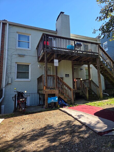 More Photos Of 421 Burbank St SE, Washington Apartments For Sale