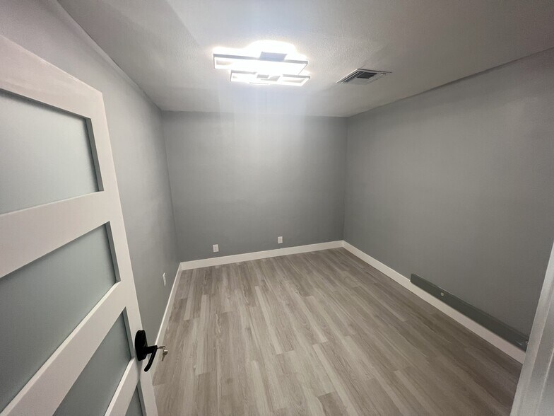 More Photos Of 31722 State Road 52, San Antonio Medical For Sale