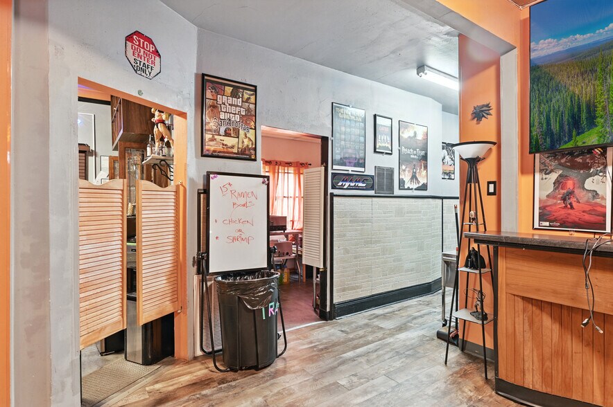 More Photos Of 5431 W Lisbon Ave, Milwaukee General Retail For Sale