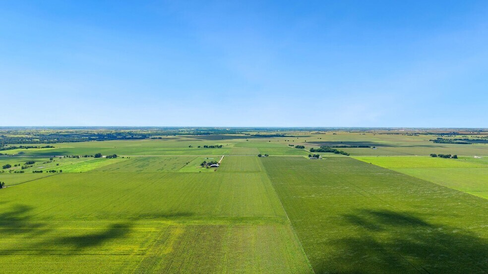 More Photos Of 4669 FM 973, Taylor Land For Sale
