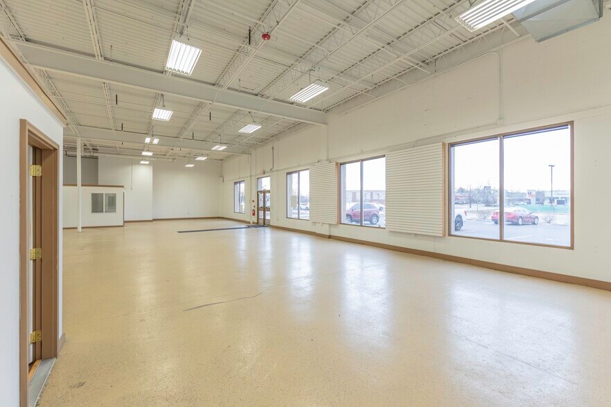 More Photos Of 1818 Milton Ave, Janesville Freestanding For Lease