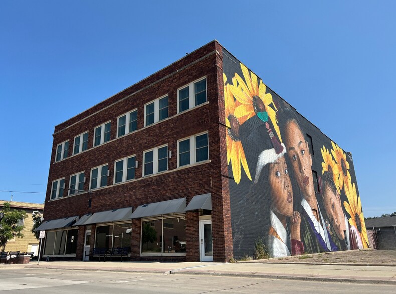 Primary Photo Of 219-223 W 7th St, Sioux City Loft Creative Space For Sale