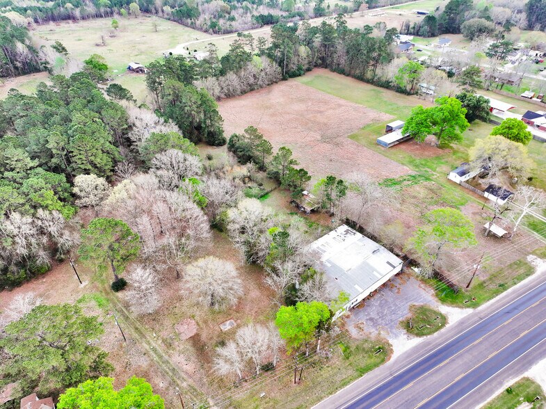 More Photos Of 2852 FM 92, Silsbee Warehouse For Sale