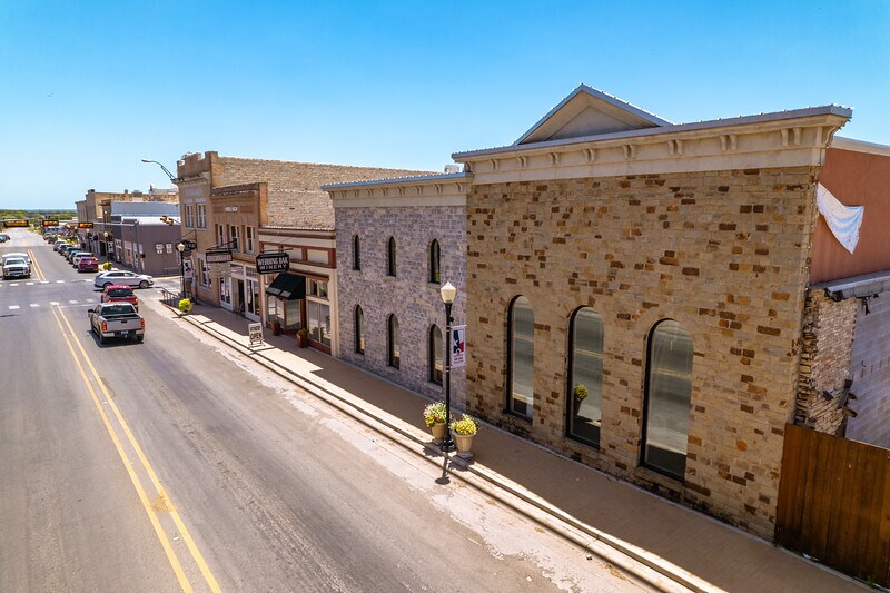 More Photos Of 316 E Wallace St, San Saba Winery Vineyard For Sale