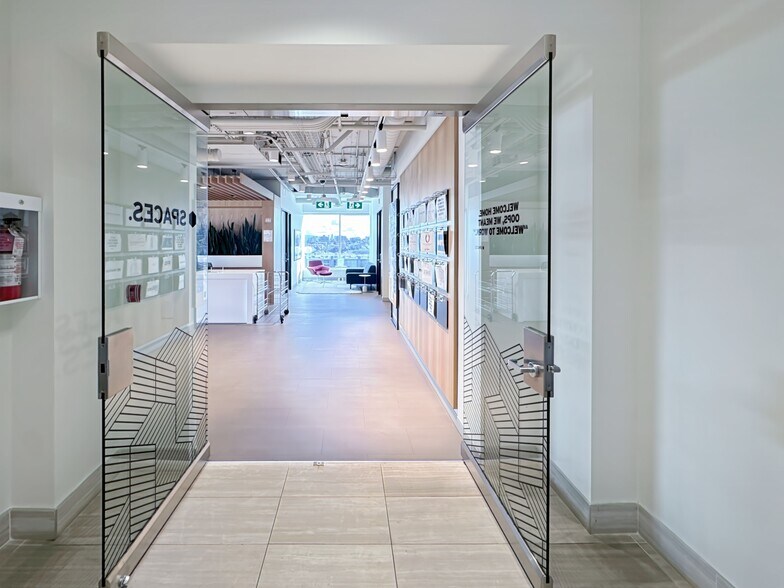 More Photos Of 525 8th Ave W, Vancouver Coworking Space