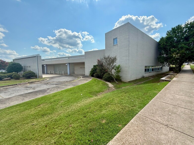 More Photos Of , Paris Office For Sale