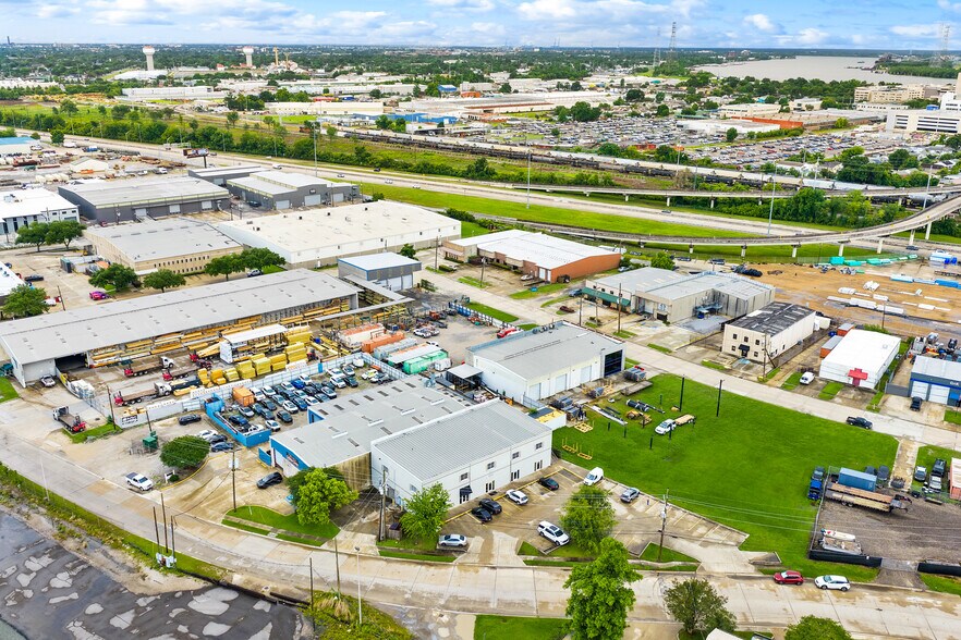 More Photos Of 1616 L And A Rd, Metairie Office For Lease