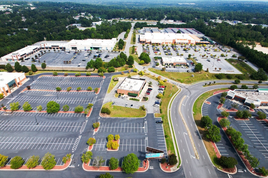 More Photos Of 4641 Presidential Pky, Macon-Bibb Restaurant For Sale