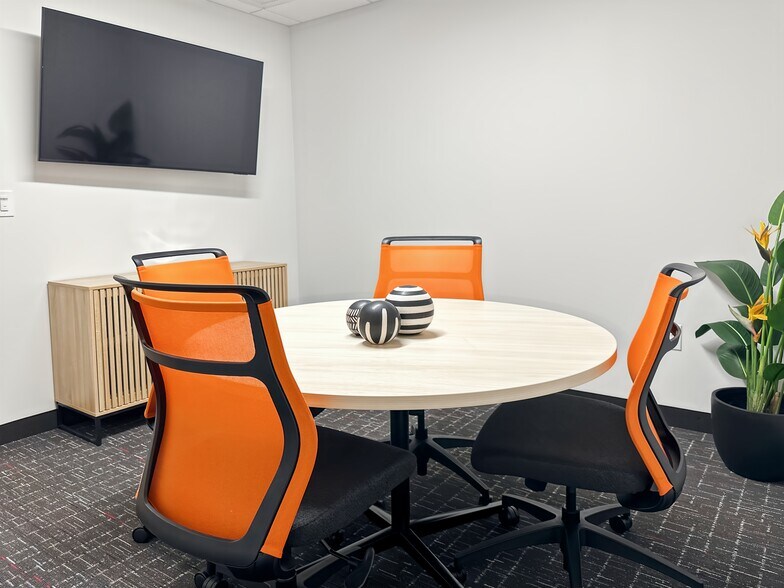 More Photos Of 2650 Camino del Rio N, San Diego Coworking Space