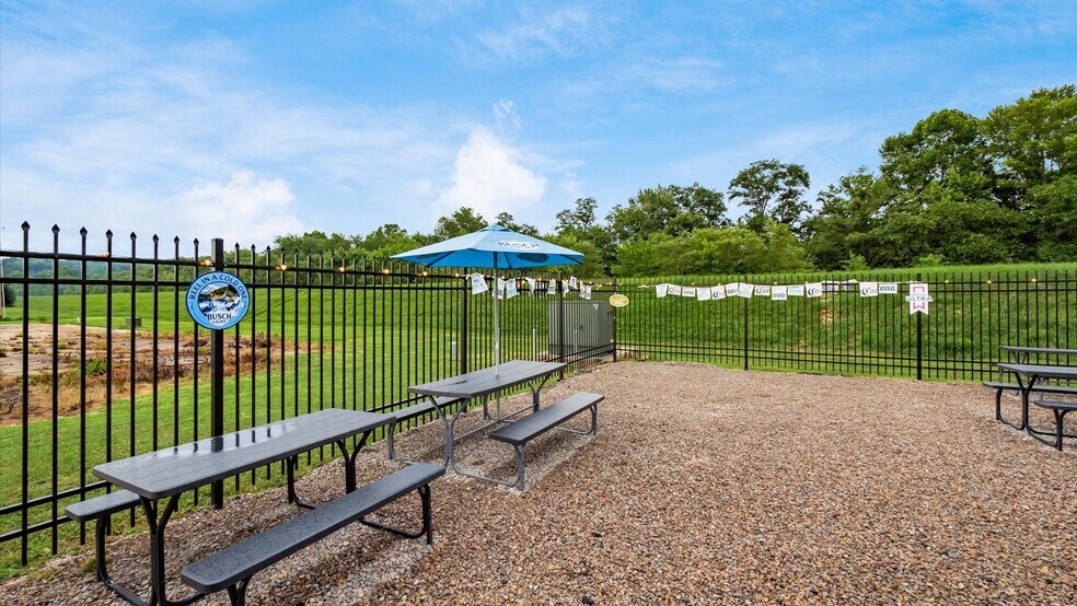 More Photos Of 34 Potters Ln, Roseville Restaurant For Sale