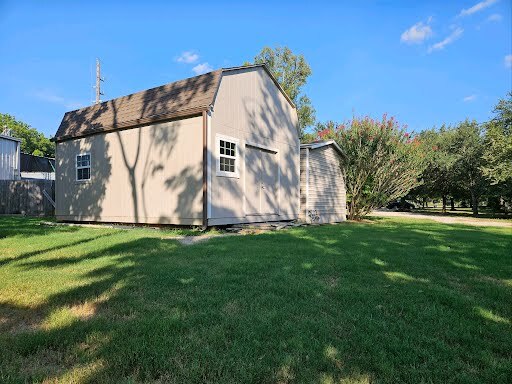 More Photos Of 251 Gonyo Ln, Richmond Office For Lease