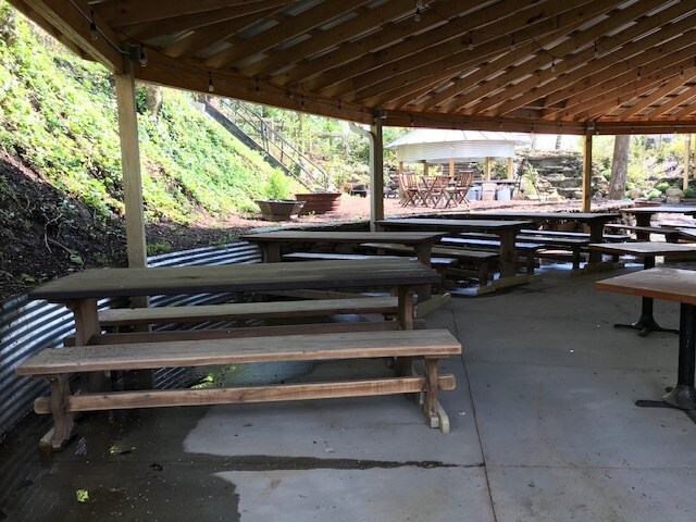 More Photos Of 141 E Carolina Ave, Memphis Restaurant For Sale