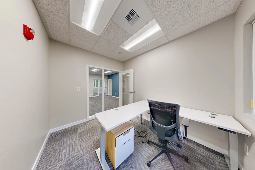 More Photos Of 1770 Barnes Blvd SW, Tumwater Office For Sale