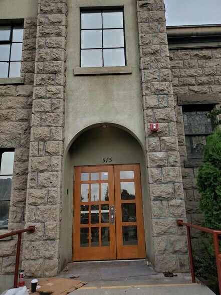 More Photos Of 515 E Yakima Ave, Yakima General Retail For Sale