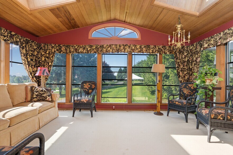 More Photos Of 10343 E Hilltop Rd, Suttons Bay Winery Vineyard For Sale