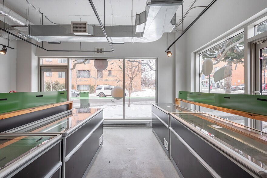 More Photos Of 5855-5875 Av De Monkland, Montréal Apartments For Lease
