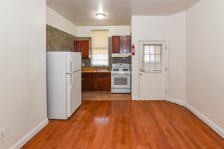 More Photos Of , Baltimore Unknown For Sale