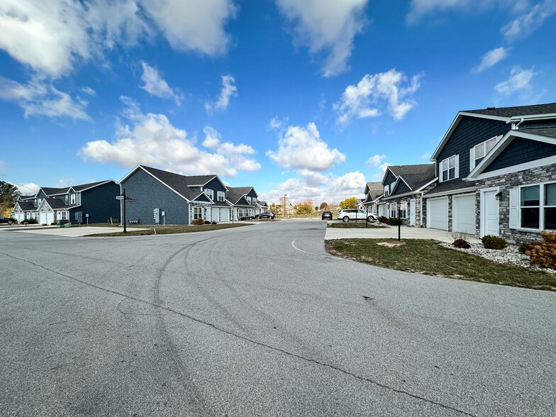 More Photos Of 13816 Illinois Rd, Fort Wayne Apartments For Sale